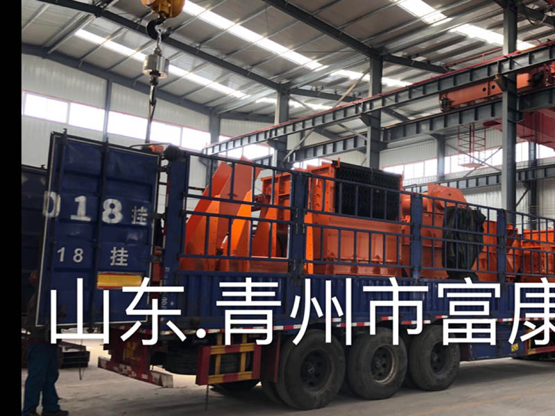 移動石子破碎機(jī) 移動石子破碎機(jī)